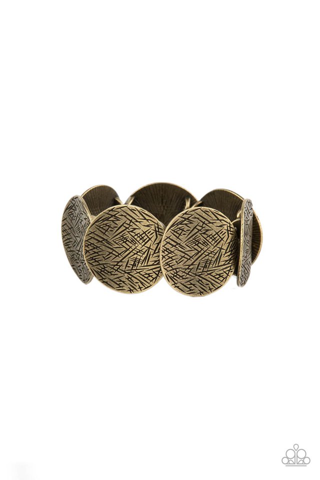 ​Extra Etched - Brass - Paparazzi Bracelet Image