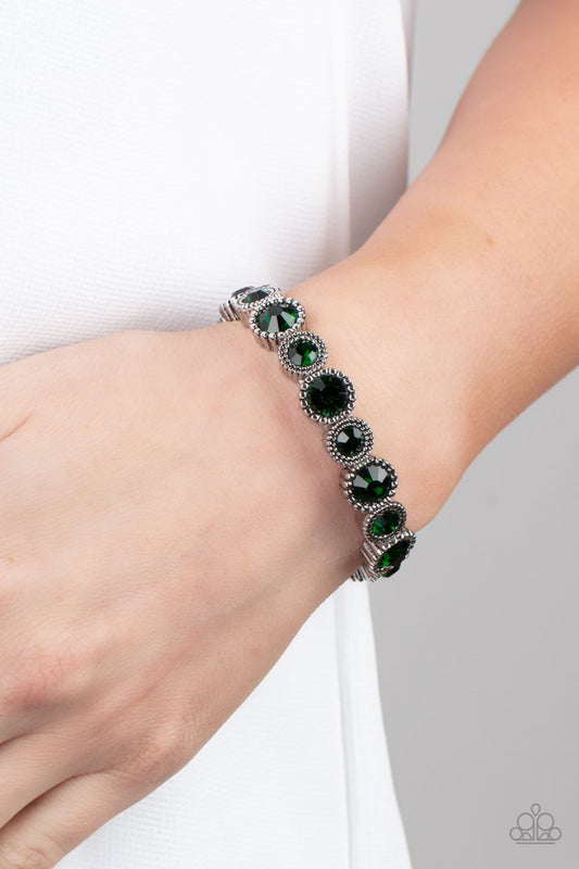 Phenomenally Perennial - Green - Paparazzi Bracelet Image