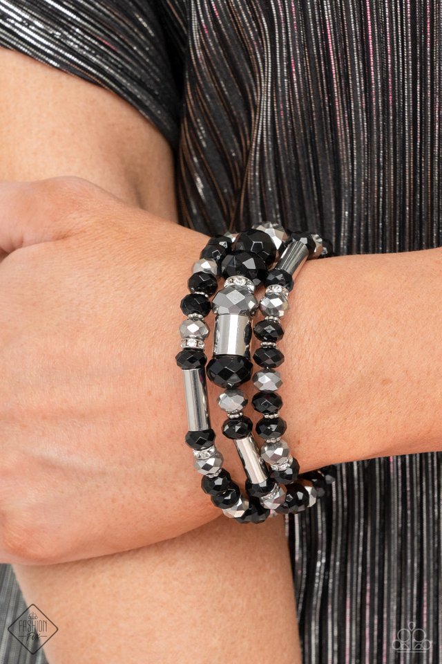 Dynamic Dazzle - Black - Paparazzi Bracelet Image