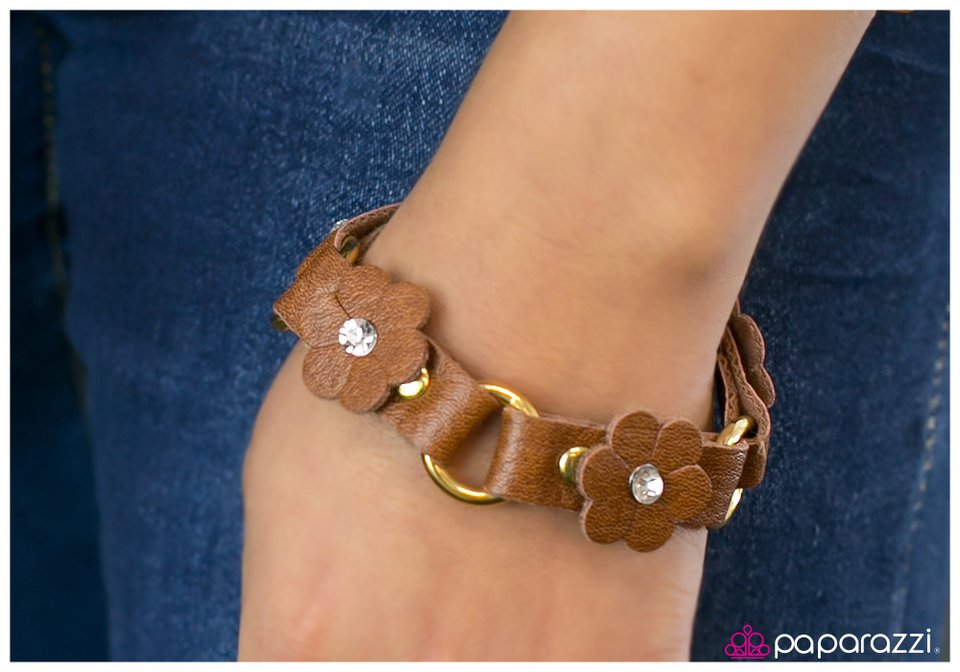 Paparazzi Bracelet ~ Miss Daisy - Brown