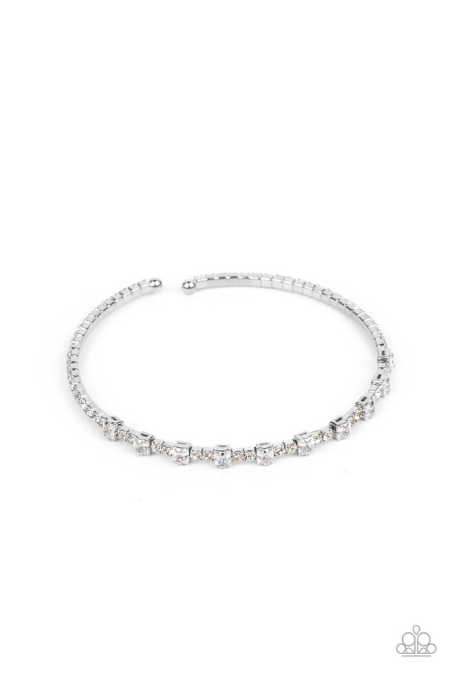 ​Timelessly Tiny - White - Paparazzi Bracelet Image