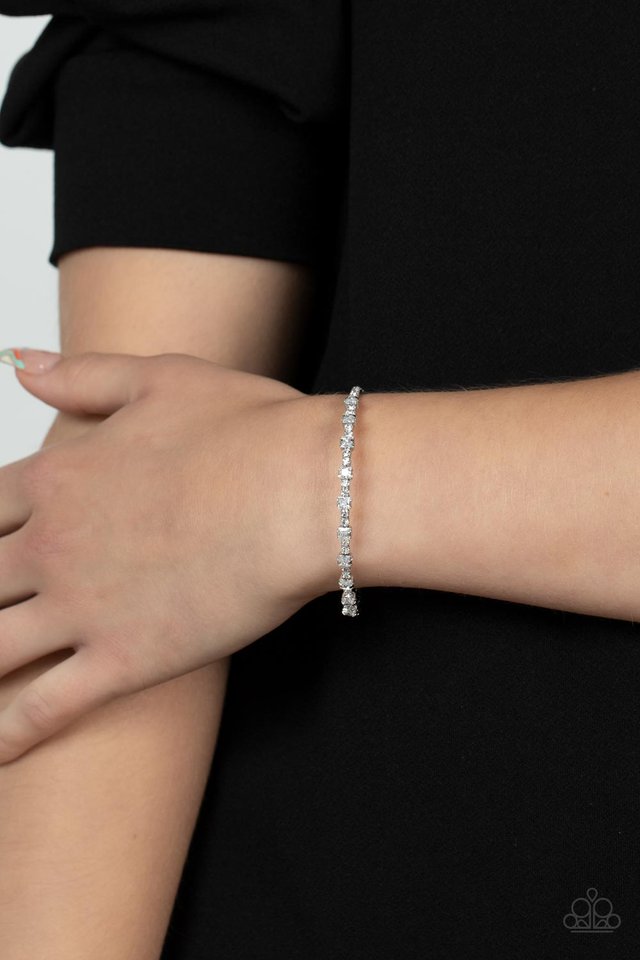 ​Timelessly Tiny - White - Paparazzi Bracelet Image