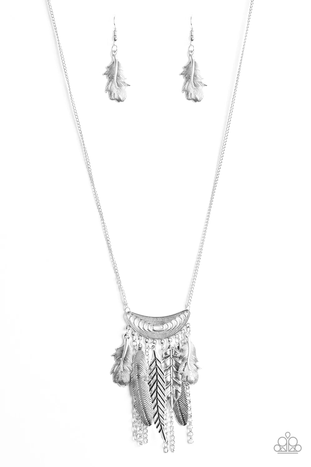 Paparazzi Necklace ~ Fiercely Feathered - Silver