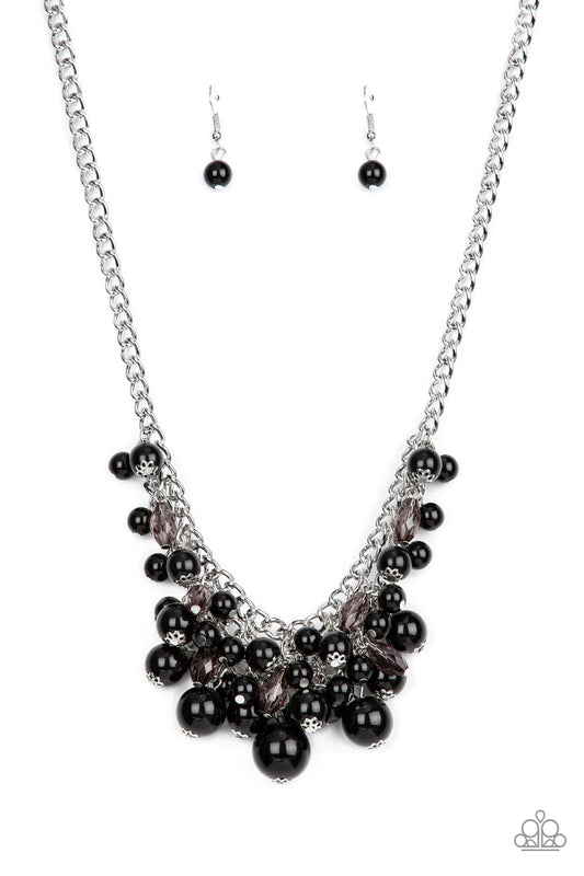 Collar Paparazzi ~ Broadway Bustle - Negro