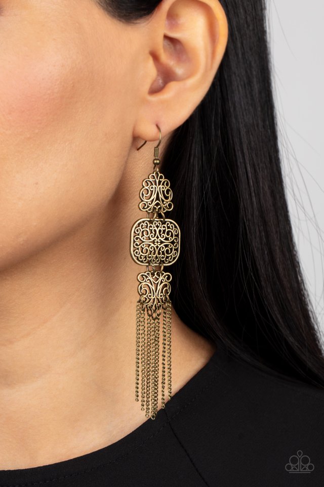 ​Eastern Elegance - Brass - Paparazzi Earring Image