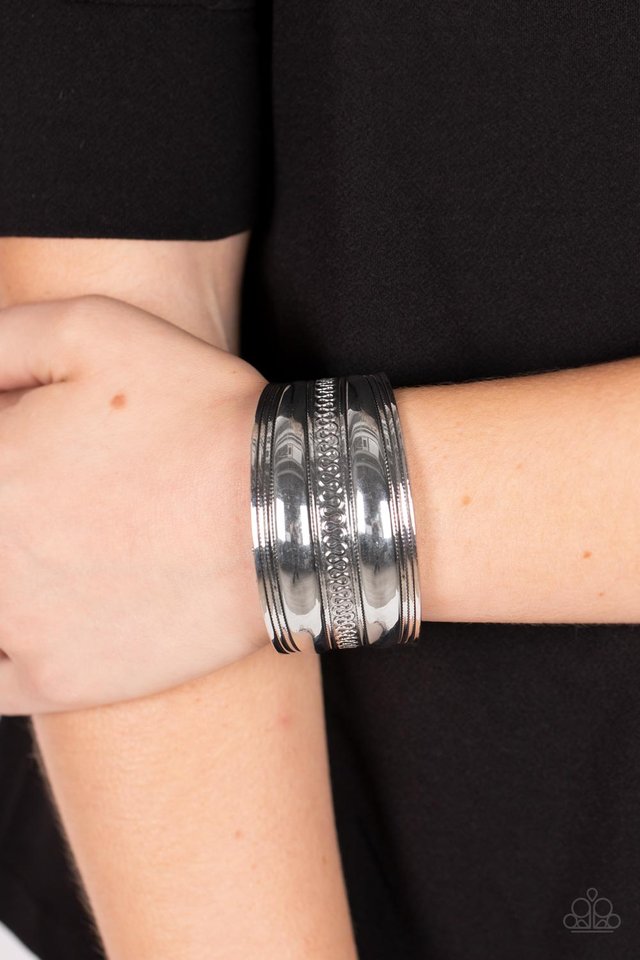 Egyptian Essence - Silver - Paparazzi Bracelet Image