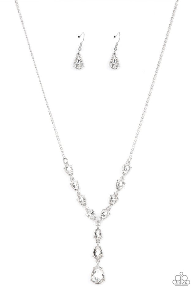 ​Park Avenue A-Lister - White - Paparazzi Necklace Image