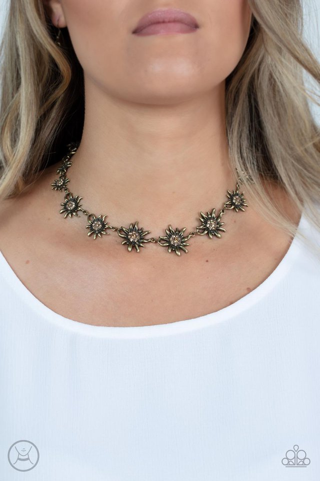 ​Get Up and GROW - Brass - Paparazzi Necklace Image