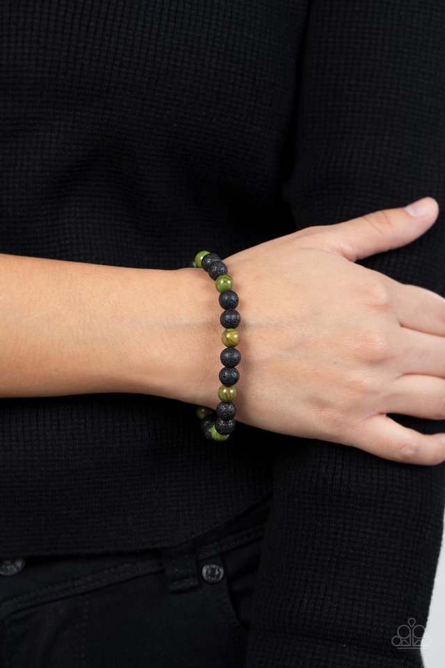 Molten Mogul - Green - Paparazzi Bracelet Image