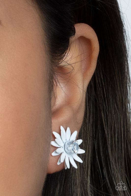 Sunshiny DAIS-y - White - Paparazzi Earring Image