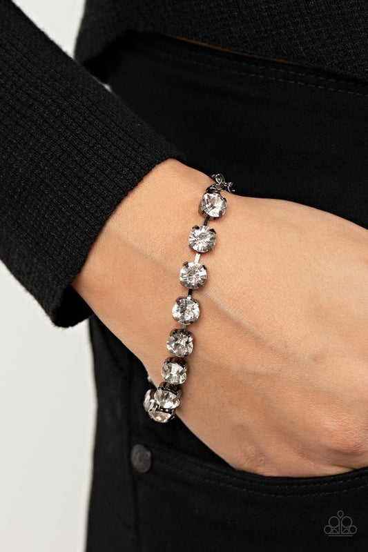 ​A-Lister Afterglow - Black - Paparazzi Bracelet Image