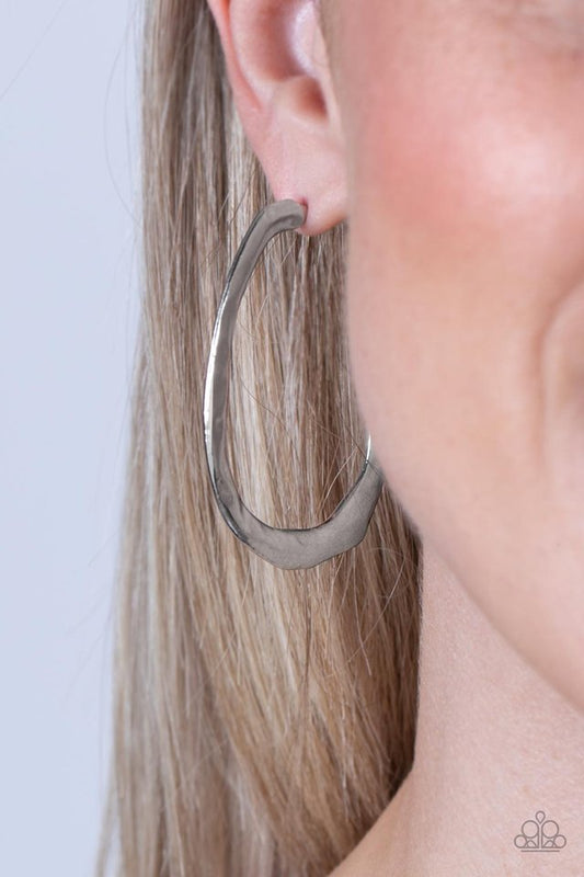 ​WARPED Speed - Silver - Paparazzi Earring Image