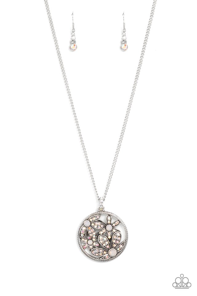 ​Glade Glamour - Multi - Paparazzi Necklace Image