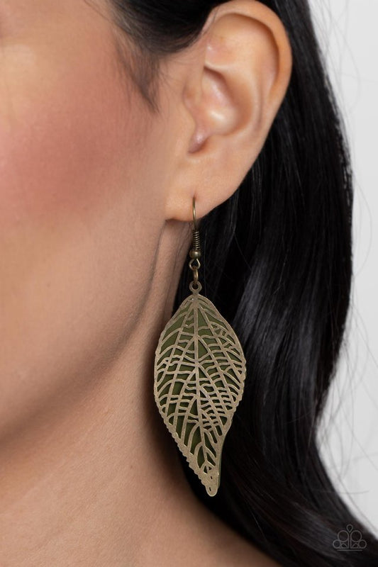 ​Leafy Luxury - Green - Paparazzi Earring Image