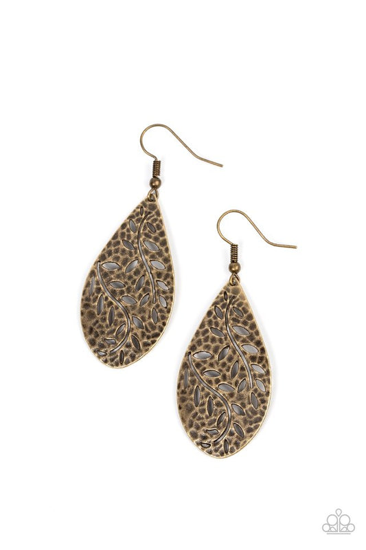 Vineyard Vanity - Brass - Paparazzi Earring Image