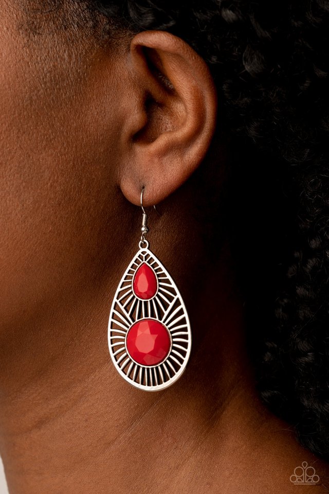 Prima Donna Diva - Red - Paparazzi Earring Image