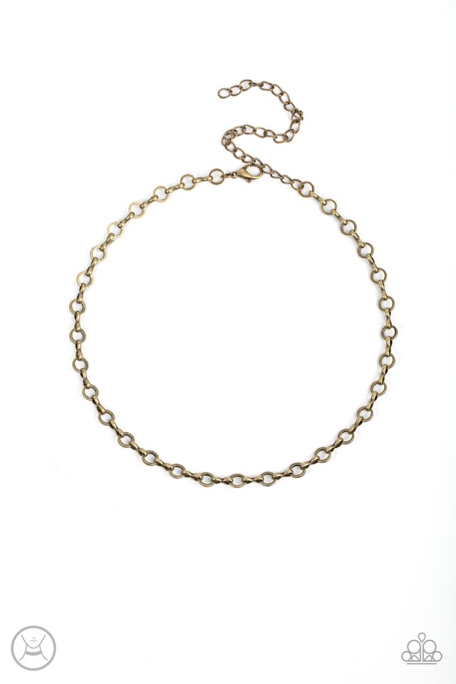 Keepin it Chic - Brass - Paparazzi Necklace Image