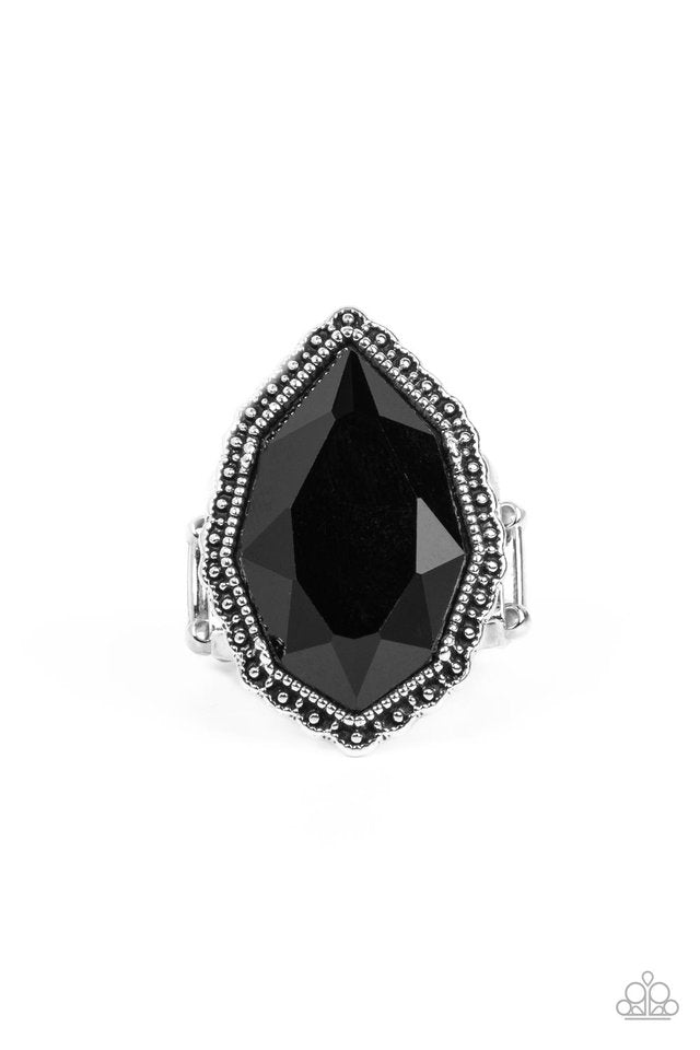 Avant-GRANDEUR - Black - Paparazzi Ring Image