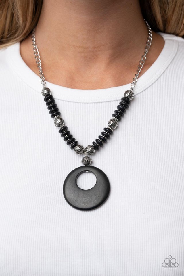 Oasis Goddess - Black - Paparazzi Necklace Image