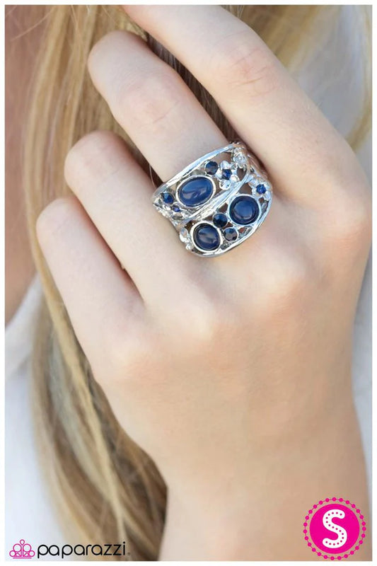 Paparazzi Ring ~ Beautifully Bemused - Blue