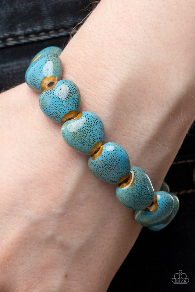 GLAZE a Trail - Blue - Paparazzi Bracelet Image