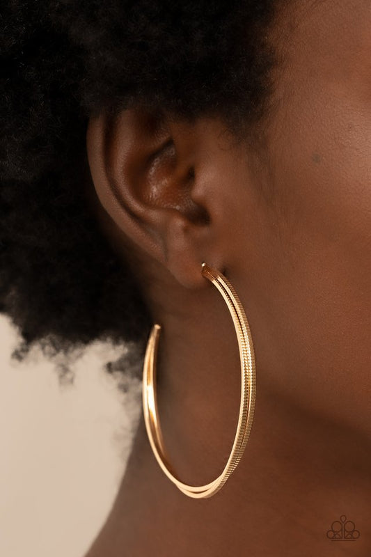 Monochromatic Curves - Gold - Paparazzi Earring Image