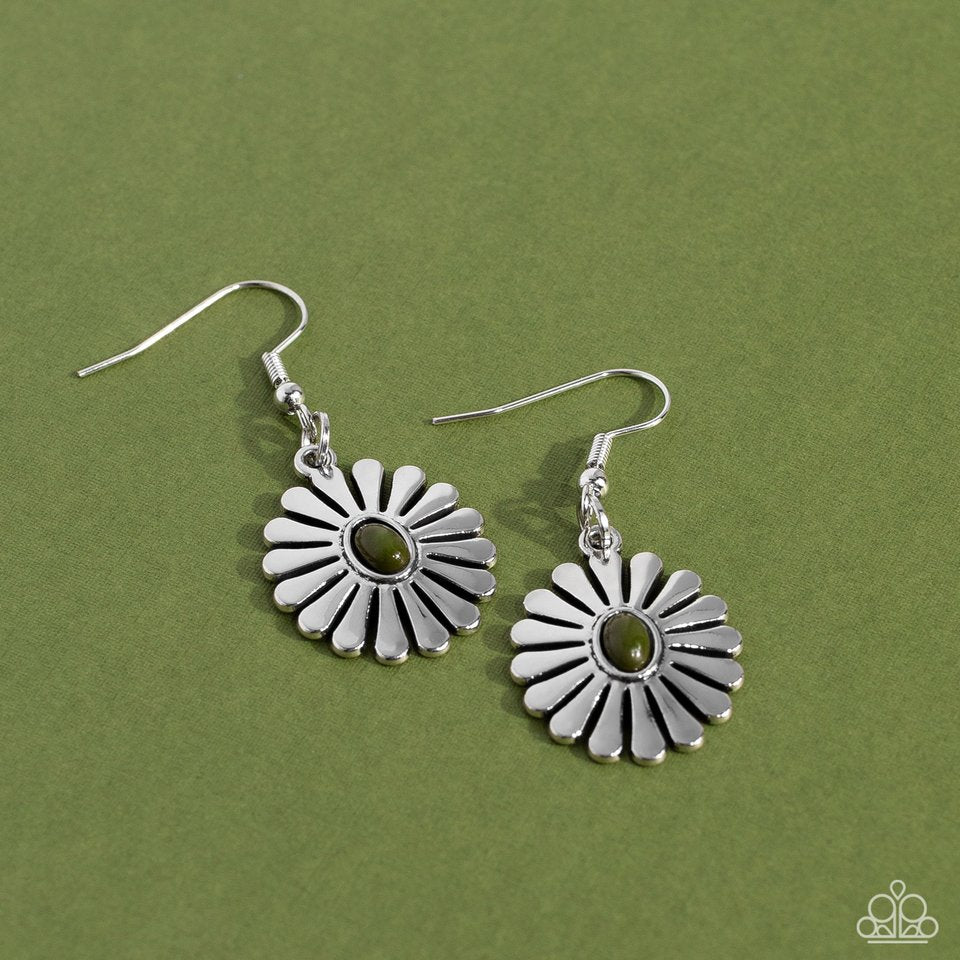 Delectably Daisy - Green - Paparazzi Earring Image