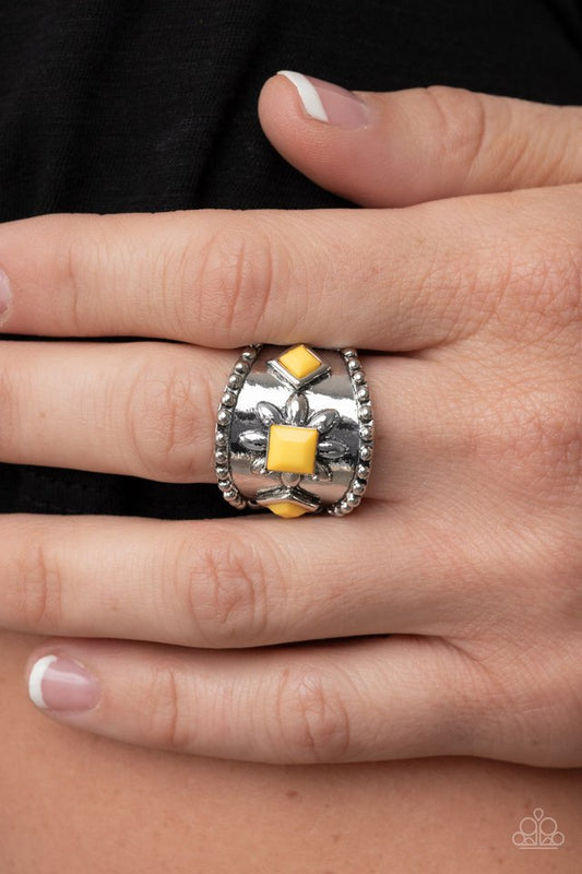 Daisy Diviner - Yellow - Paparazzi Ring Image