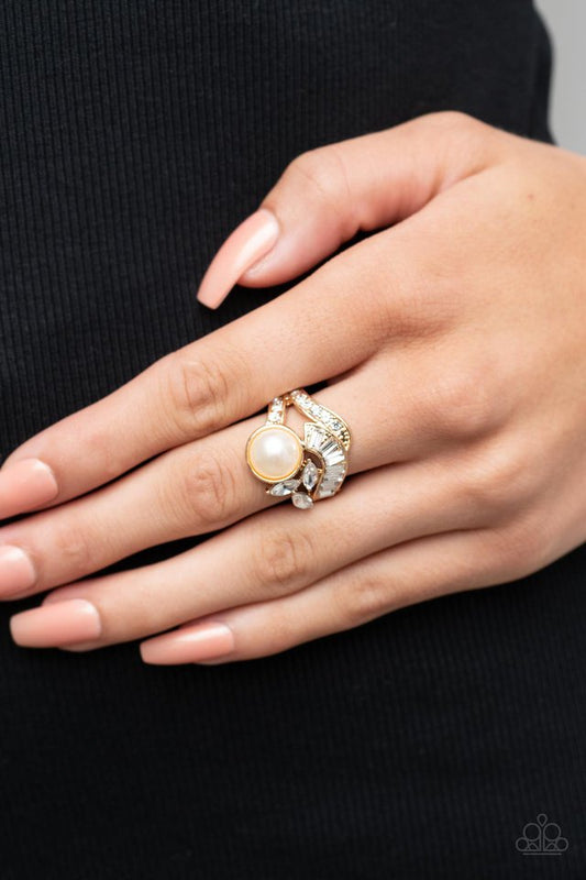 ​SELFIE-Made Millionaire - Gold - Paparazzi Ring Image