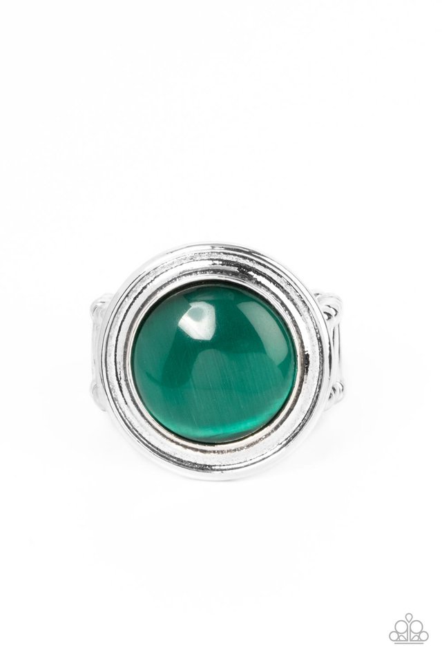 Laguna Luminosity - Green - Paparazzi Ring Image