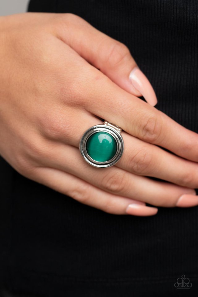 Laguna Luminosity - Green - Paparazzi Ring Image