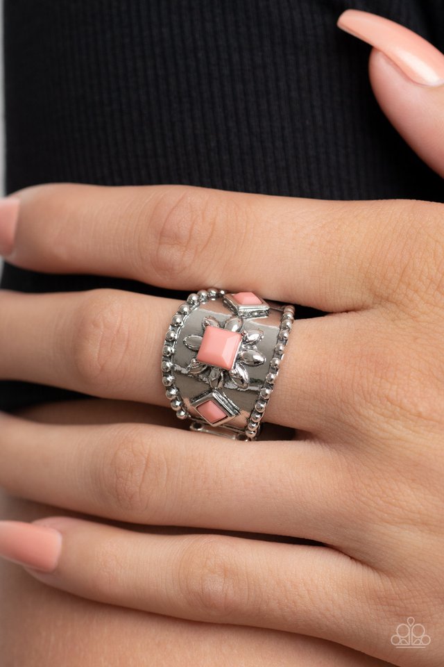 Daisy Diviner - Pink - Paparazzi Ring Image