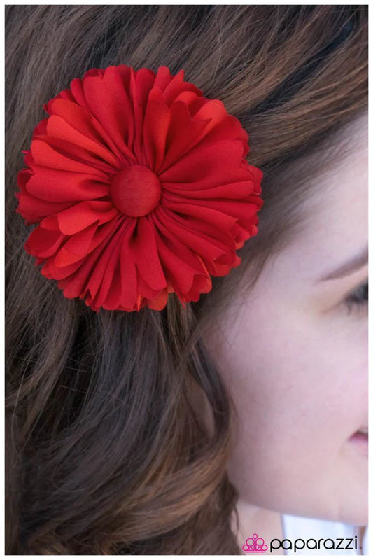 Accesorios para el cabello de Paparazzi ~ Life Of The Tea Party - Rojo