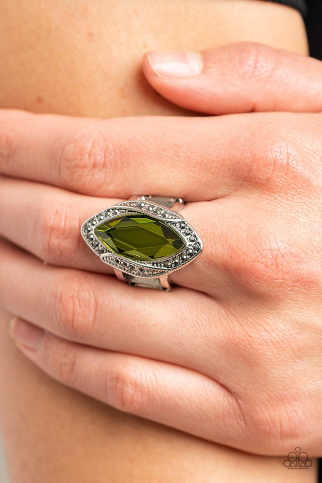 Let Me Take a REIGN Check - Green - Paparazzi Ring Image