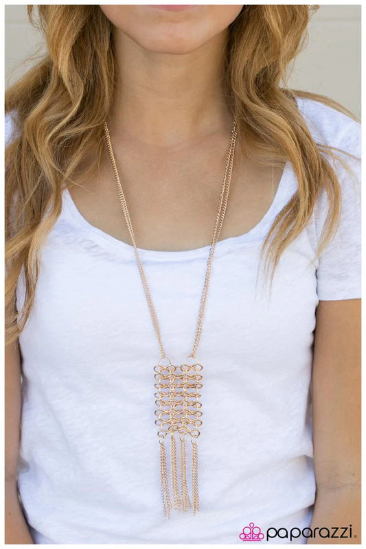 Paparazzi Necklace ~ The Interweb - Gold