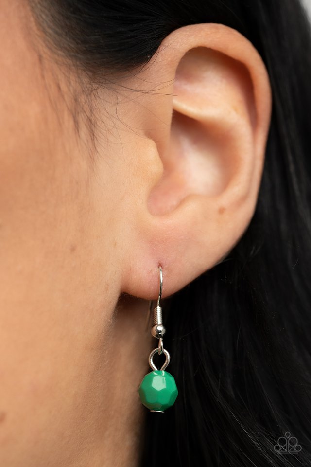 Valley Girl Glamour - Green - Paparazzi Necklace Image