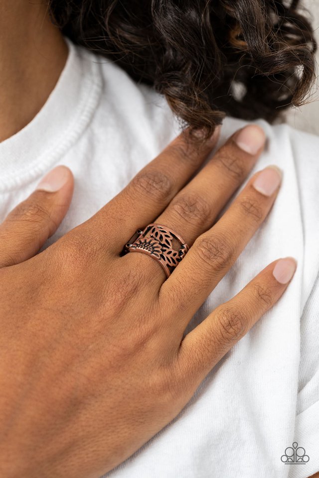 Farmhouse Foliage - Copper - Paparazzi Ring Image