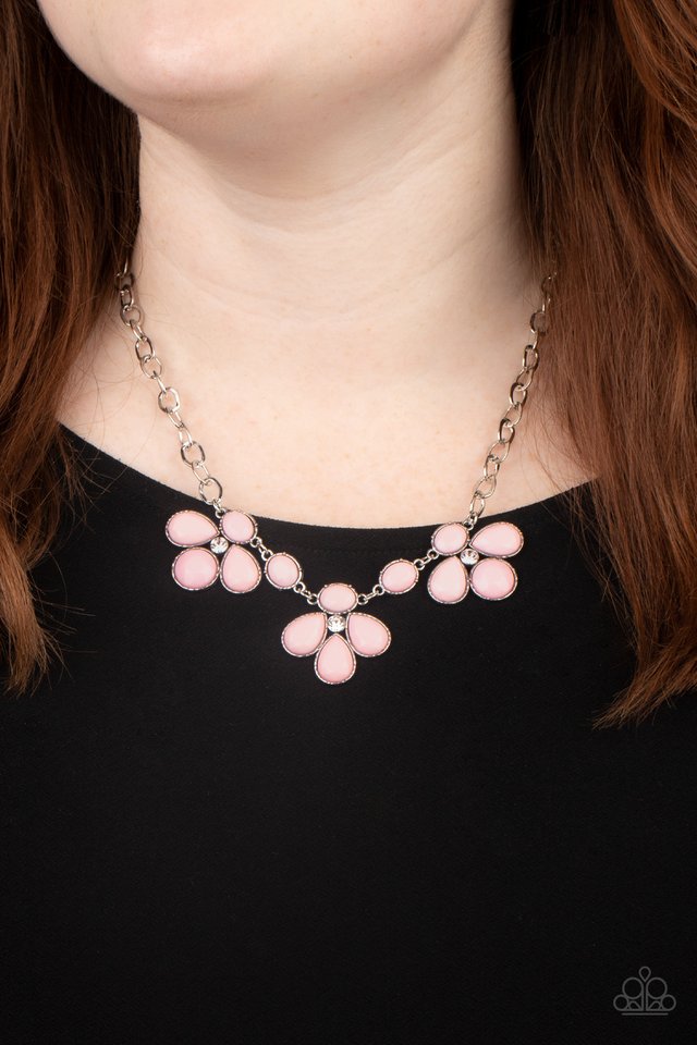 SELFIE-Worth - Pink - Paparazzi Necklace Image