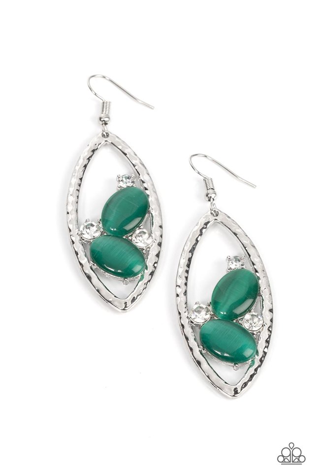 Famously Fashionable - Green - Paparazzi Earring Image