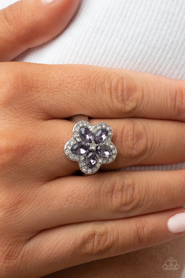 Efflorescent Envy - Purple - Paparazzi Ring Image