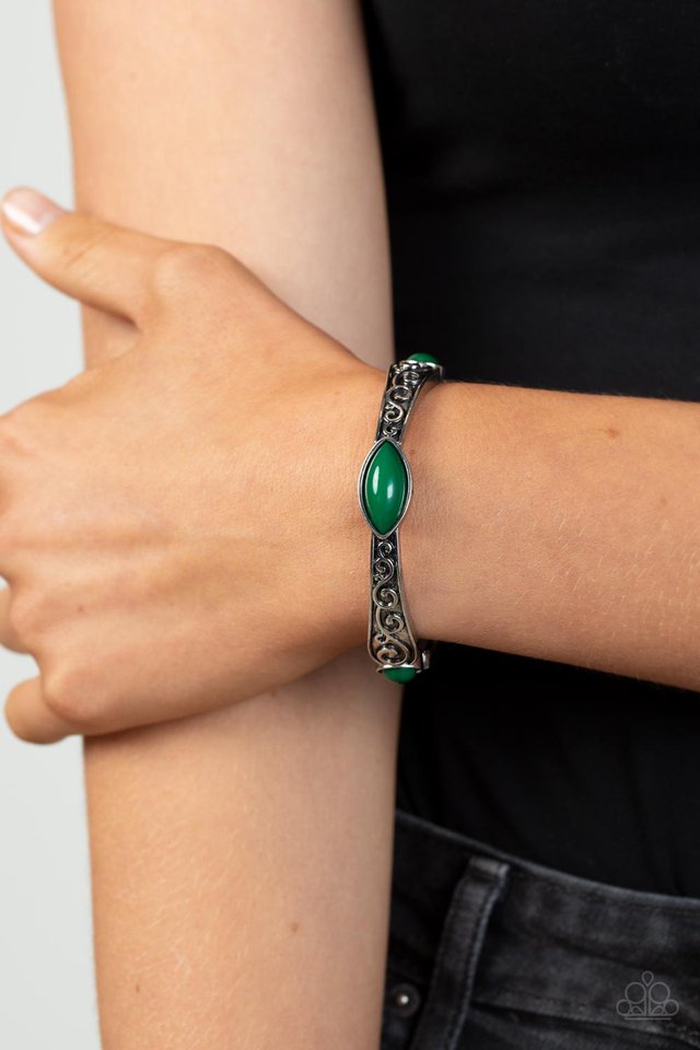 ​Veranda Variety - Green - Paparazzi Bracelet Image