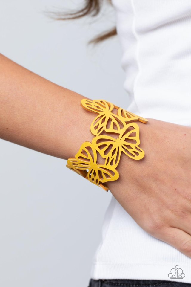 Butterfly Breeze - Yellow - Paparazzi Bracelet Image