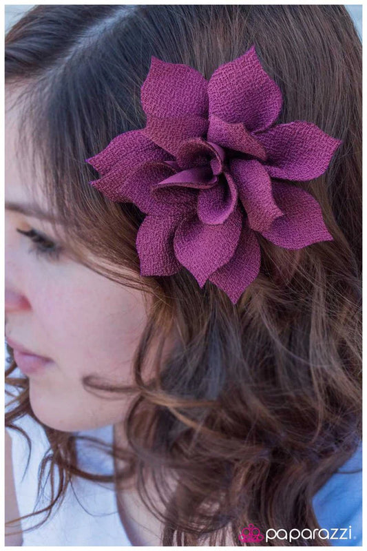 Accesorios para el cabello de Paparazzi ~ Orquídea silvestre - Púrpura