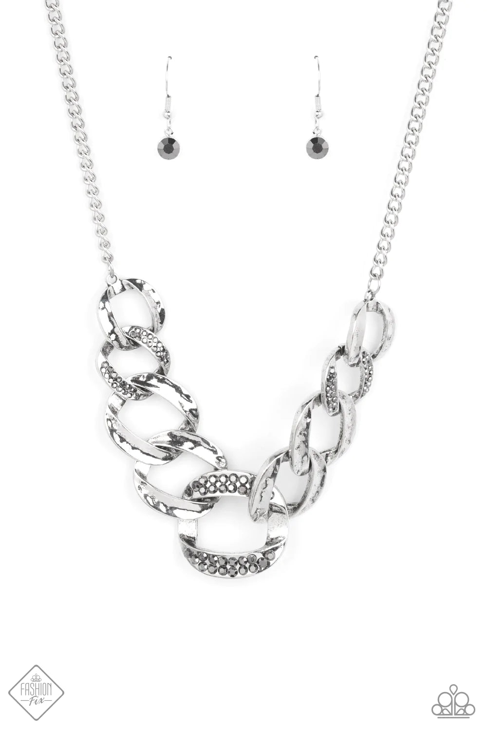 Paparazzi Necklace ~ Bombshell Bling - Silver