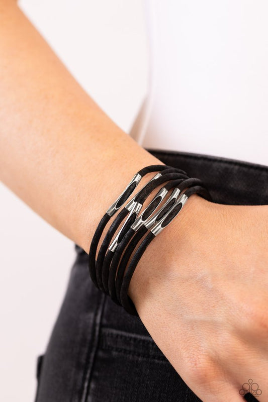 Magnetic Personality - Black - Paparazzi Bracelet Image