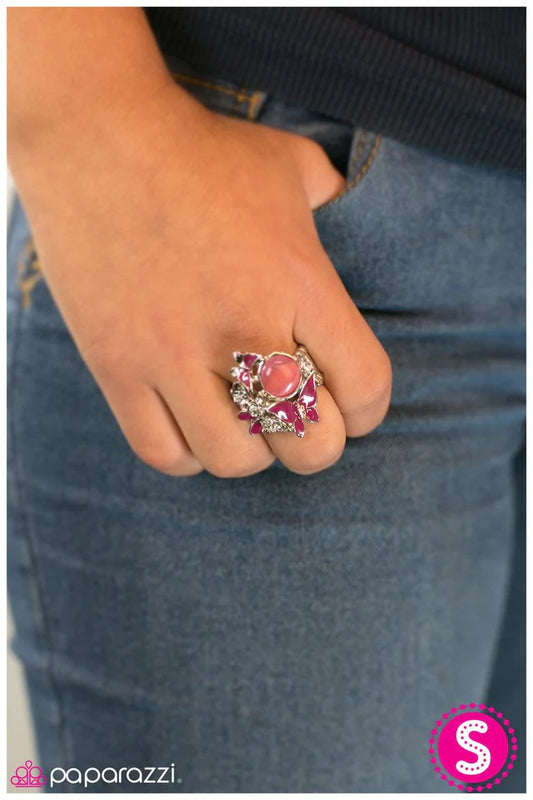 Paparazzi Ring ~ Butterfly Ball - Pink