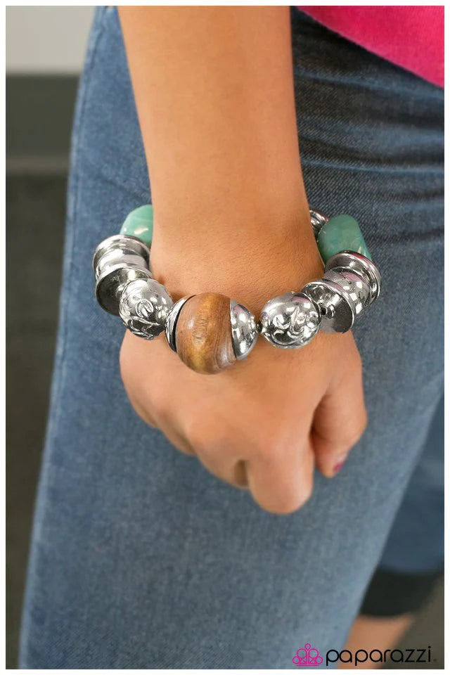 Pulsera Paparazzi ~ Vaso medio lleno - Azul