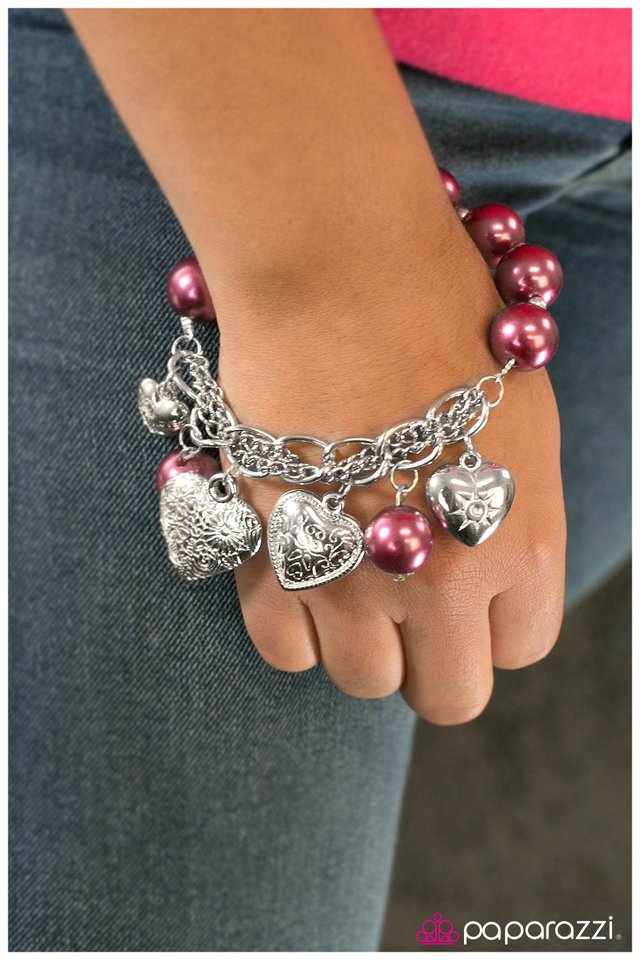 Pulsera Paparazzi ~ Corazón de corazones - Rosa