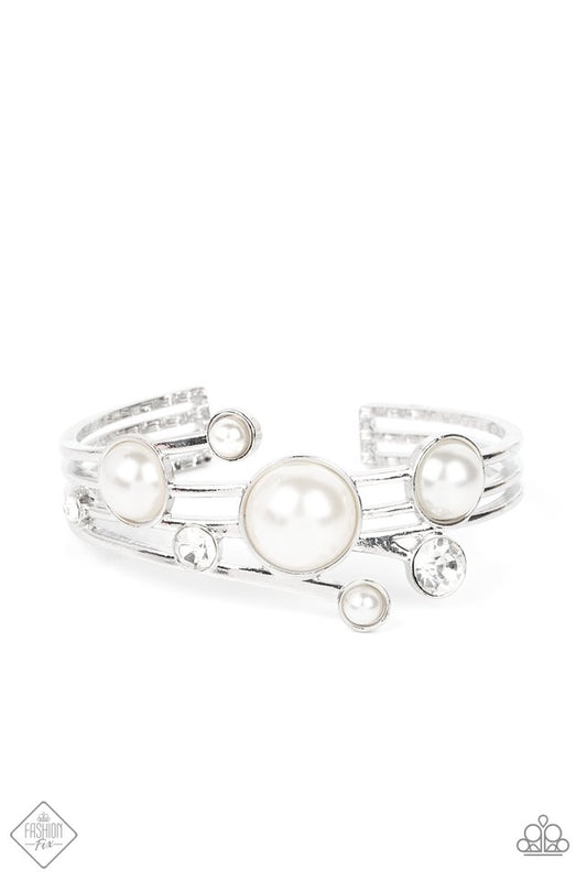 Total SAIL-Out - White - Paparazzi Bracelet Image