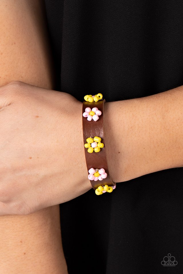 Flowery Frontier - Pink - Paparazzi Bracelet Image